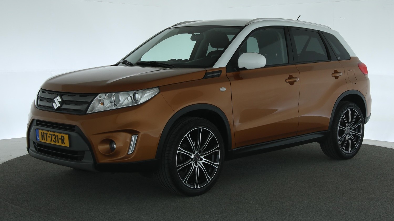 Suzuki Vitara SUV / Terreinwagen 2016 HT-731-R 1