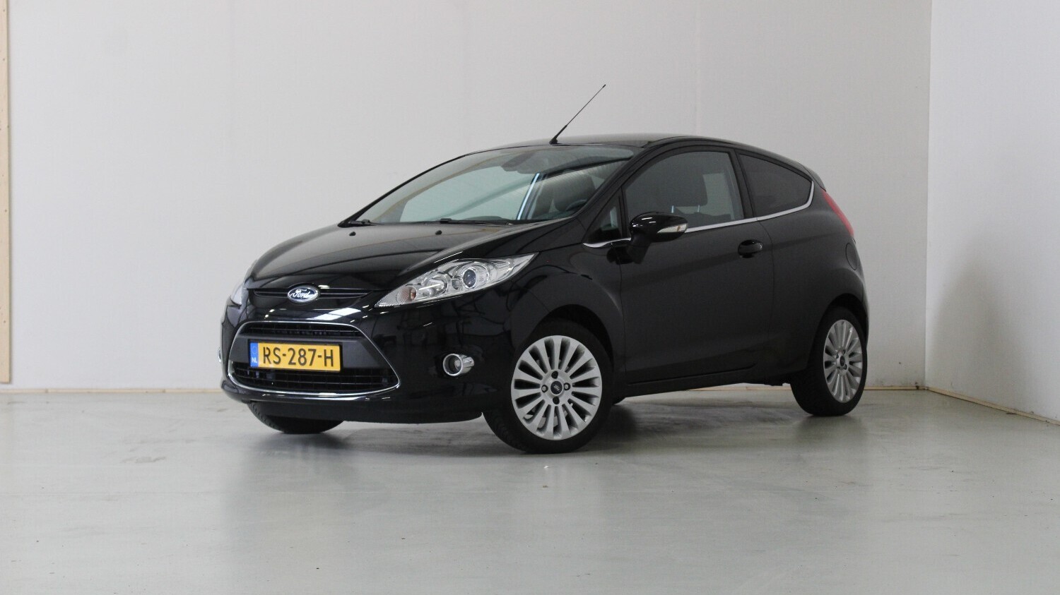 Ford Fiesta Hatchback 2010 RS-287-H 1