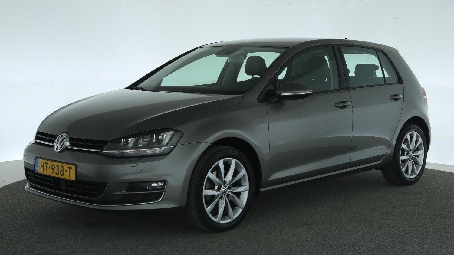 Volkswagen Golf Hatchback 2015 HT-938-T 1