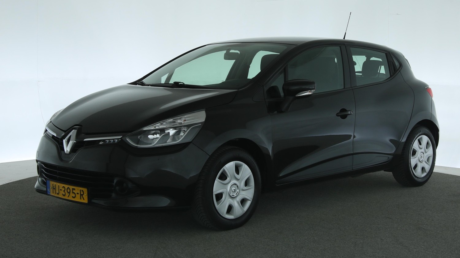 Renault Clio Hatchback 2015 HJ-395-R 1