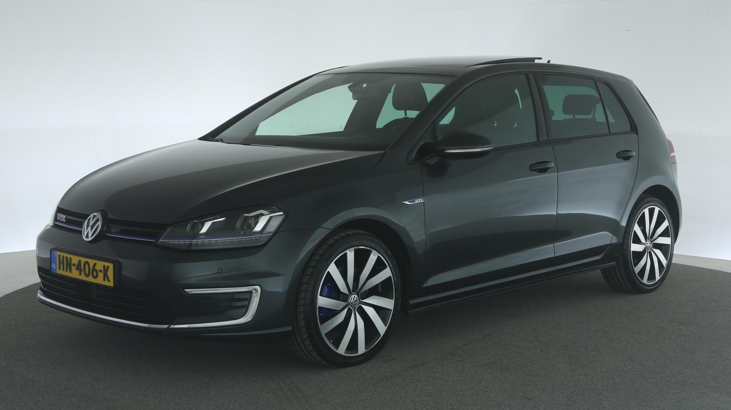 Volkswagen Golf Hatchback 2015 HN-406-K 1