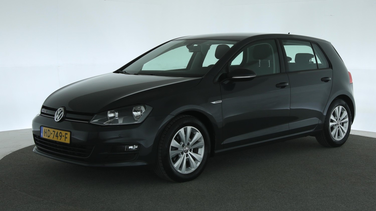 Volkswagen Golf Hatchback 2015 HD-749-F 1