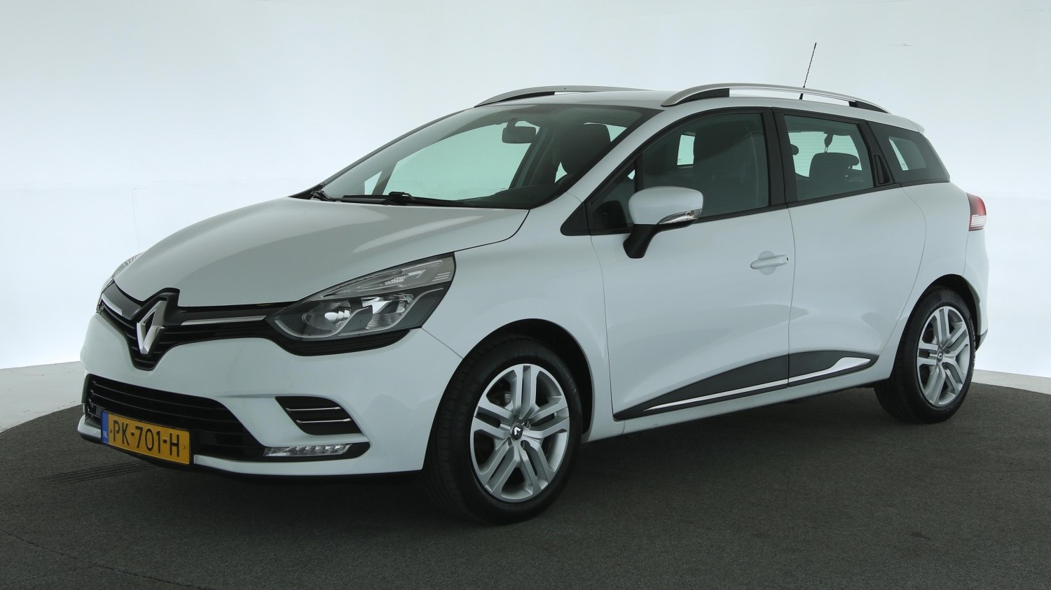 Renault Clio Station 2017 PK-701-H 1