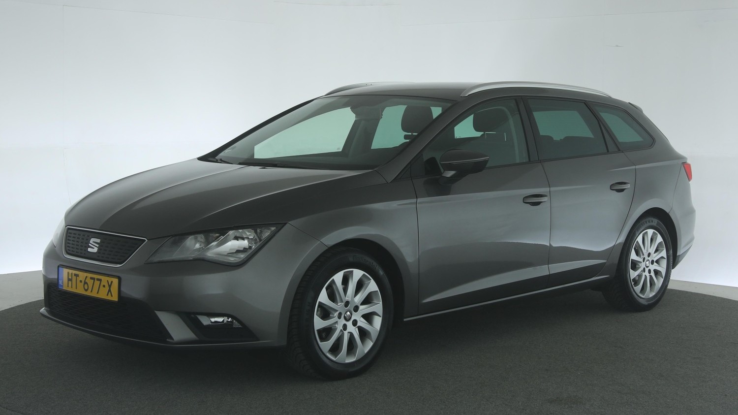Seat Leon Station 2016 HT-677-X 1