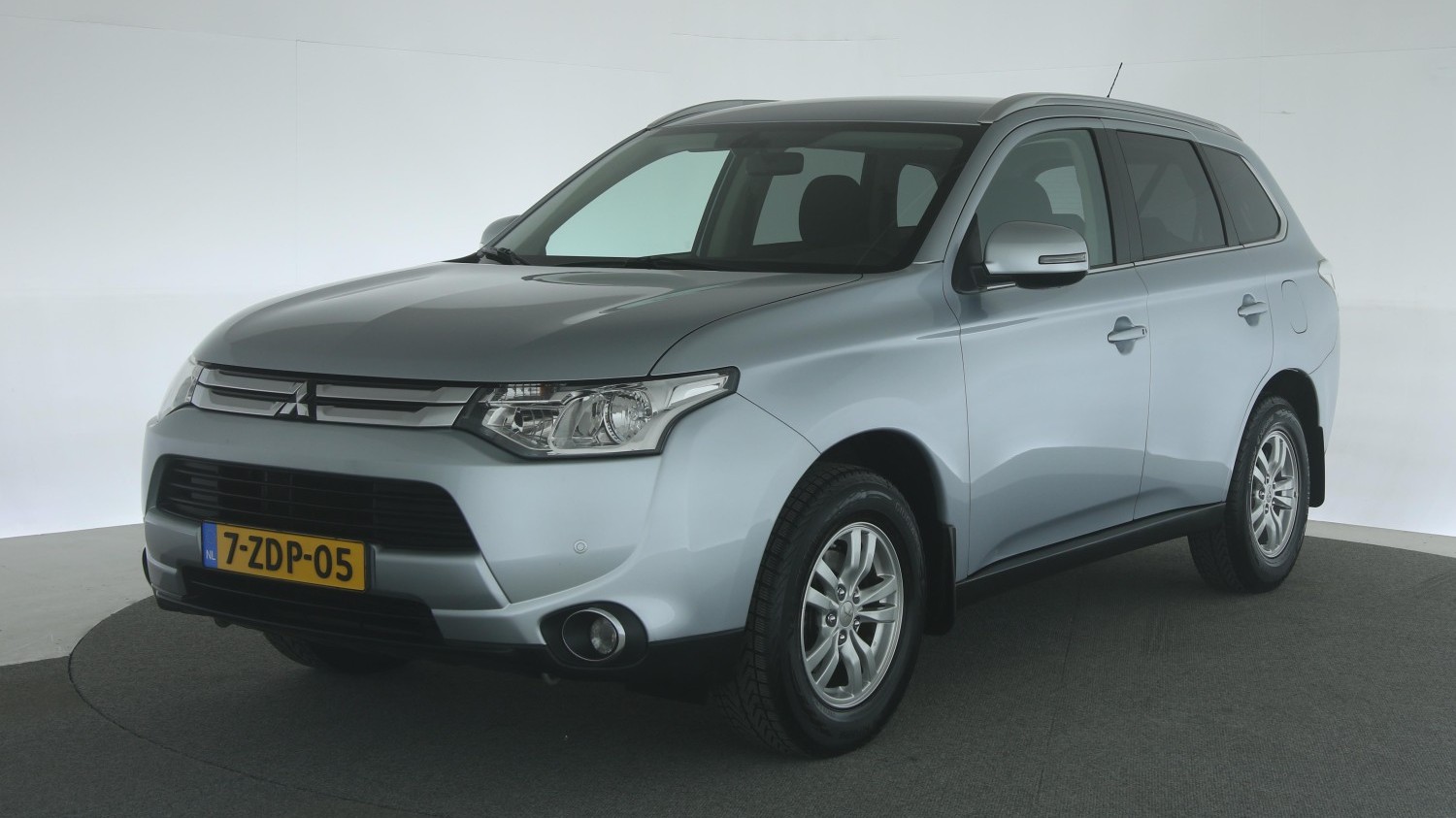 Mitsubishi Outlander SUV / Terreinwagen 2014 7-ZDP-05 1