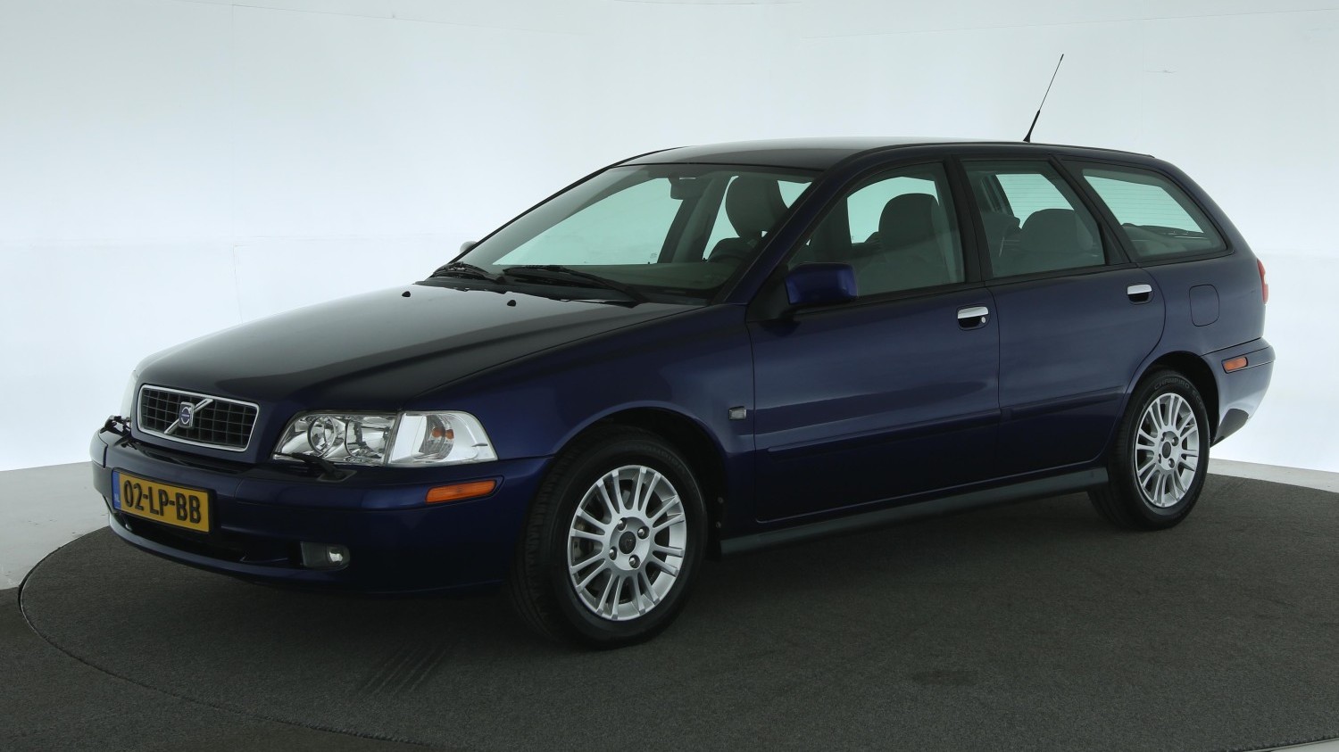 Volvo V40 Station 2003 02-LP-BB 1