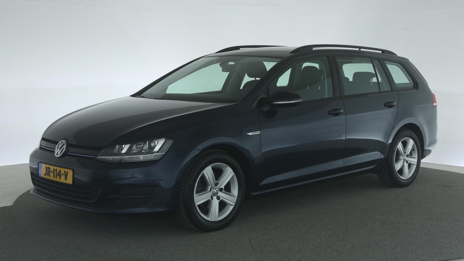 Volkswagen Golf Station 2016 JR-114-V 1