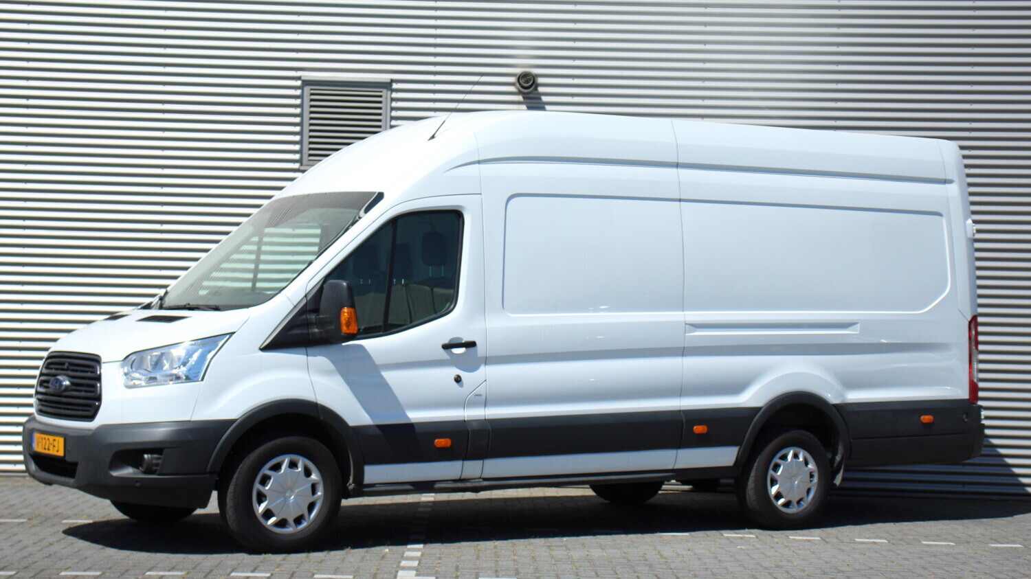 Ford Transit Bedrijfswagen 2016 V-122-FJ 1