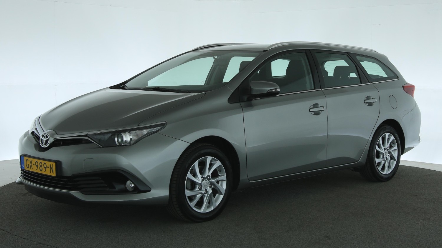 Toyota Auris Station 2015 GX-989-N 1