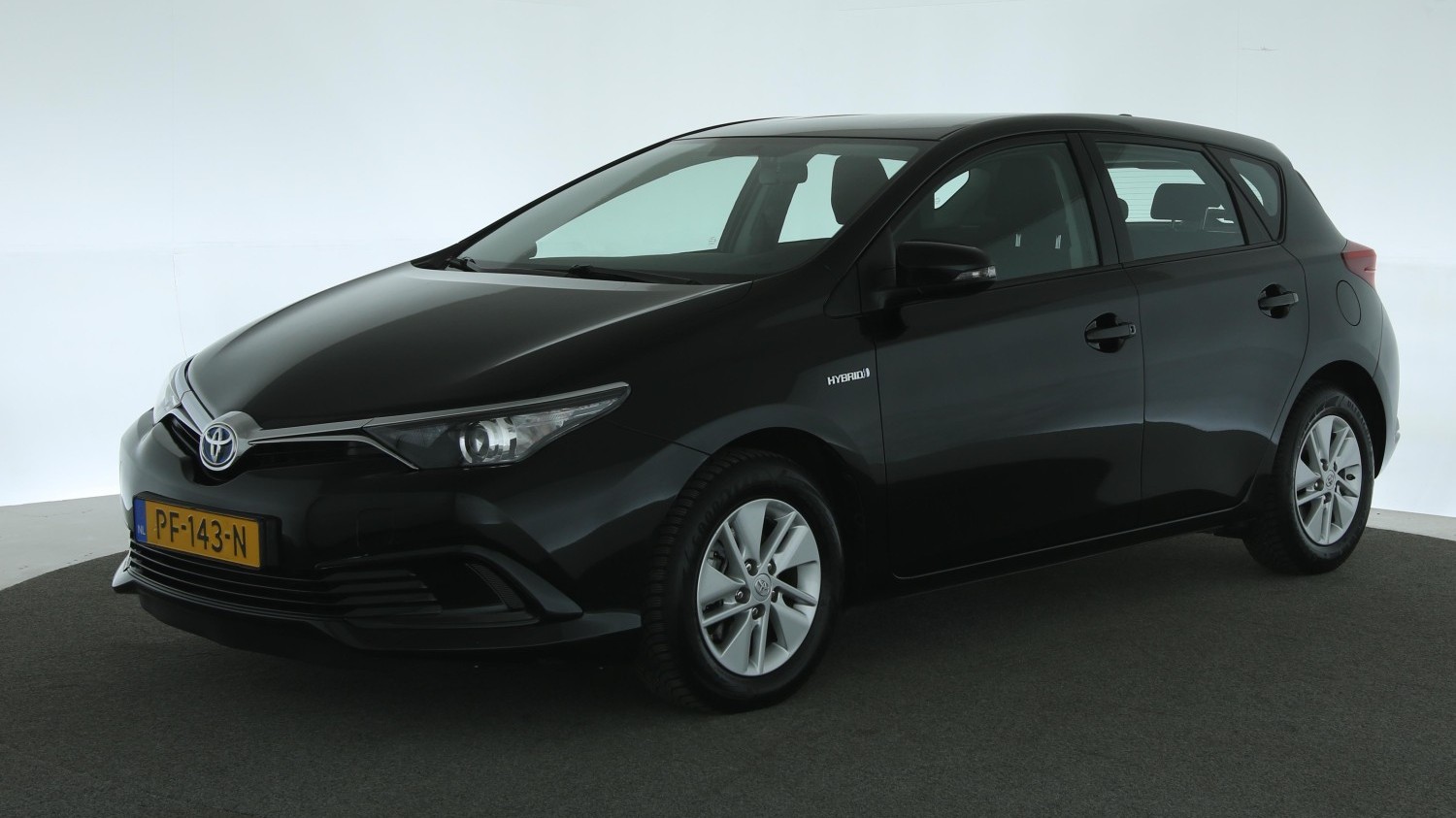 Toyota Auris Hatchback 2017 PF-143-N 1