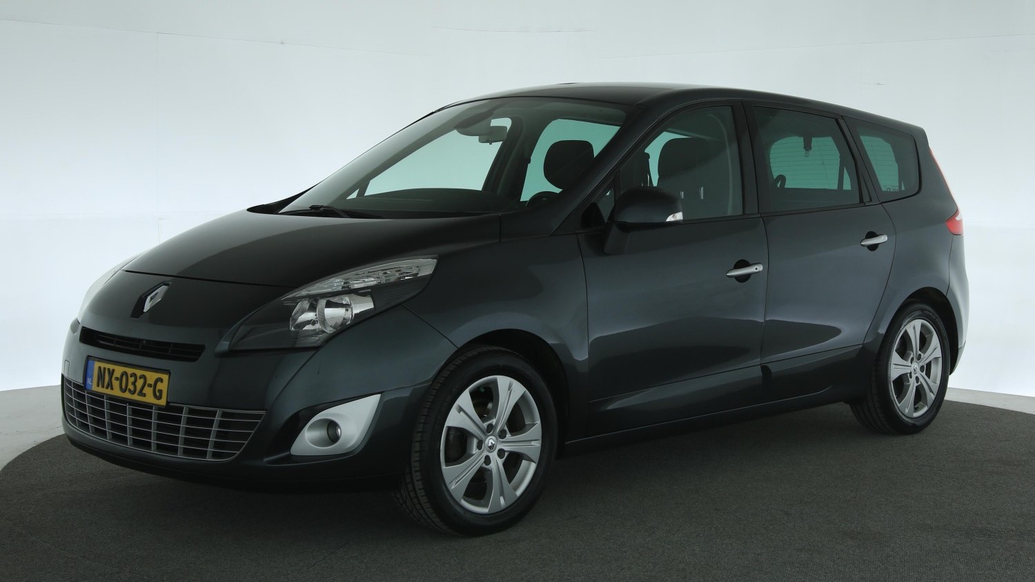 Renault Grand Scenic MPV 2011 NX-032-G 1