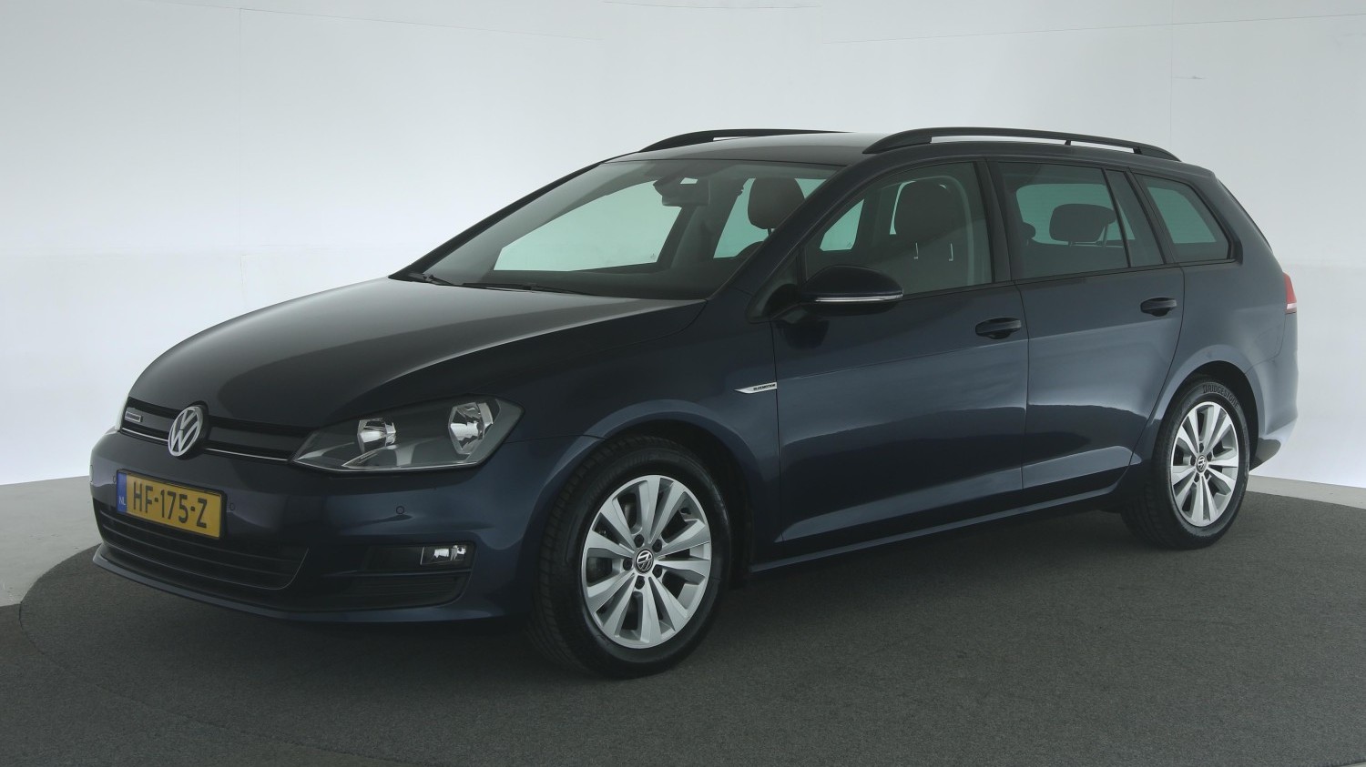 Volkswagen Golf Station 2015 HF-175-Z 1
