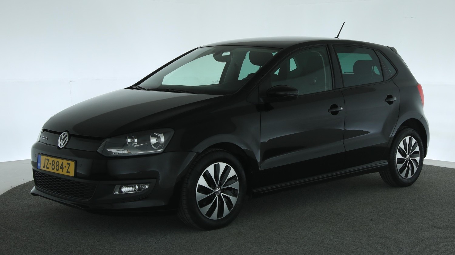 Volkswagen Polo Hatchback 2016 JZ-884-Z 1