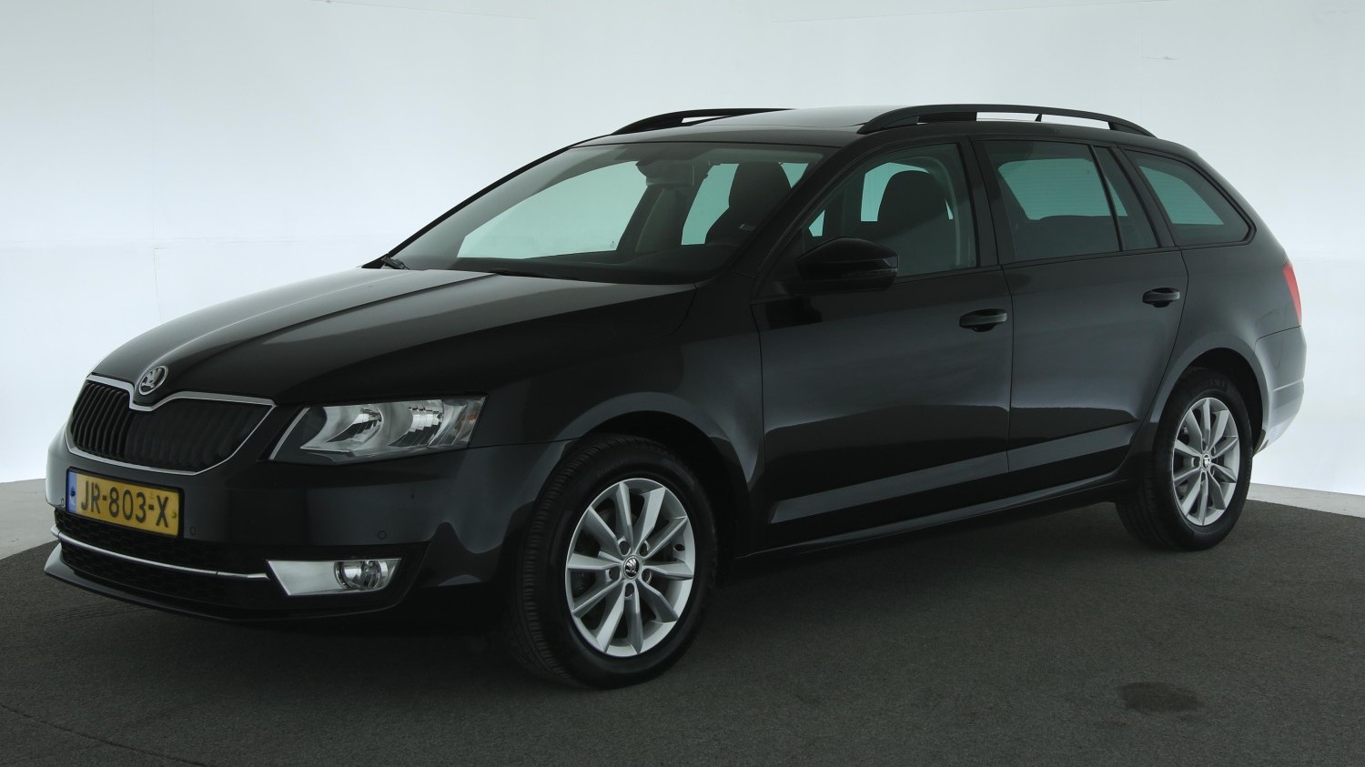 Skoda Octavia Station 2016 JR-803-X 1