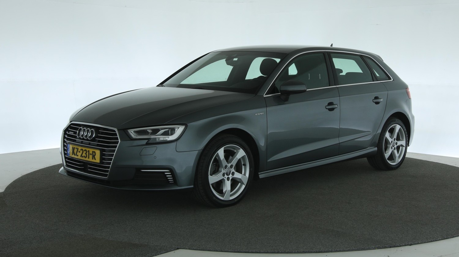 Audi A3 Hatchback 2016 KZ-231-R 1