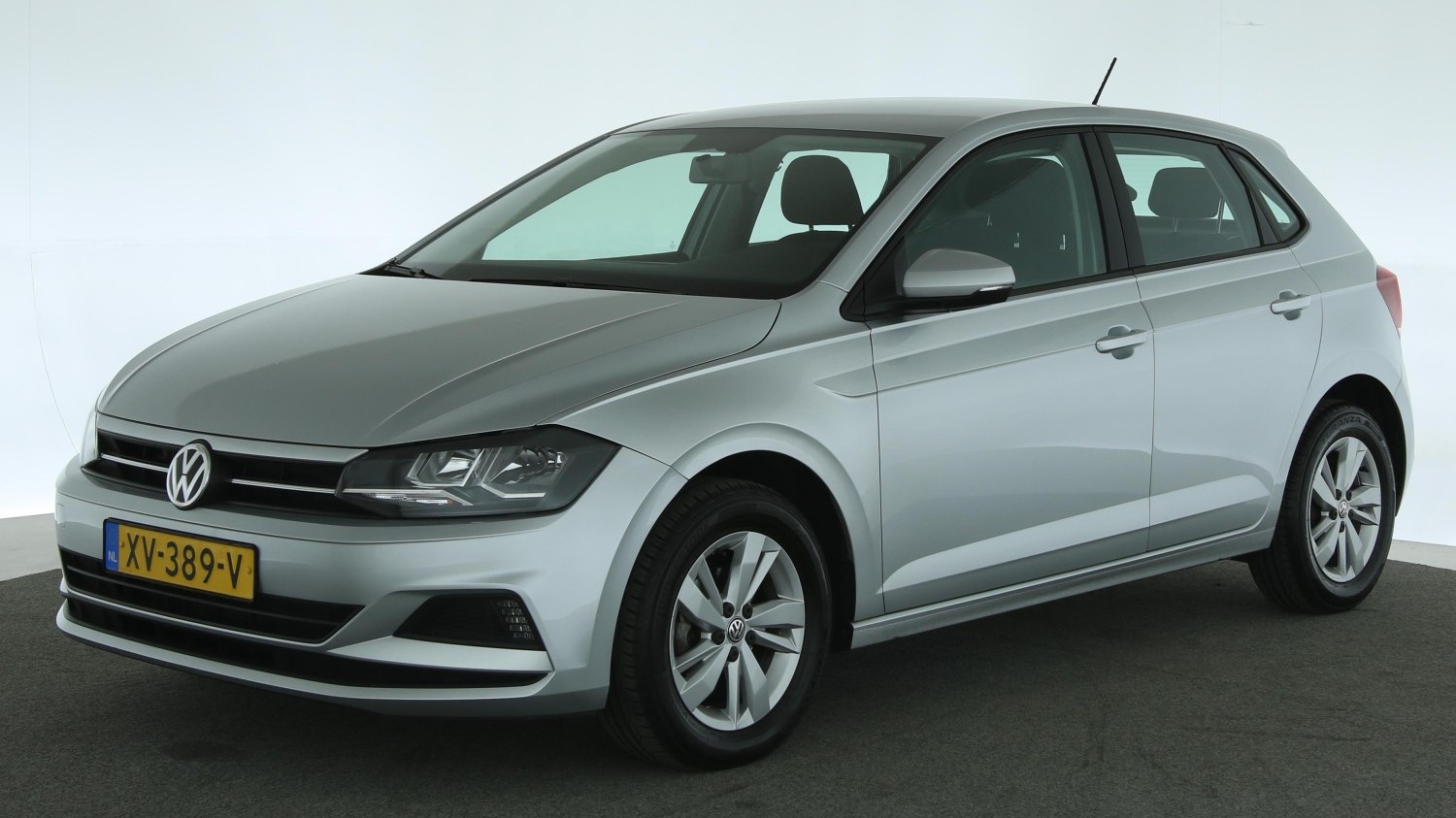 Volkswagen Polo Hatchback 2018 XV-389-V 1