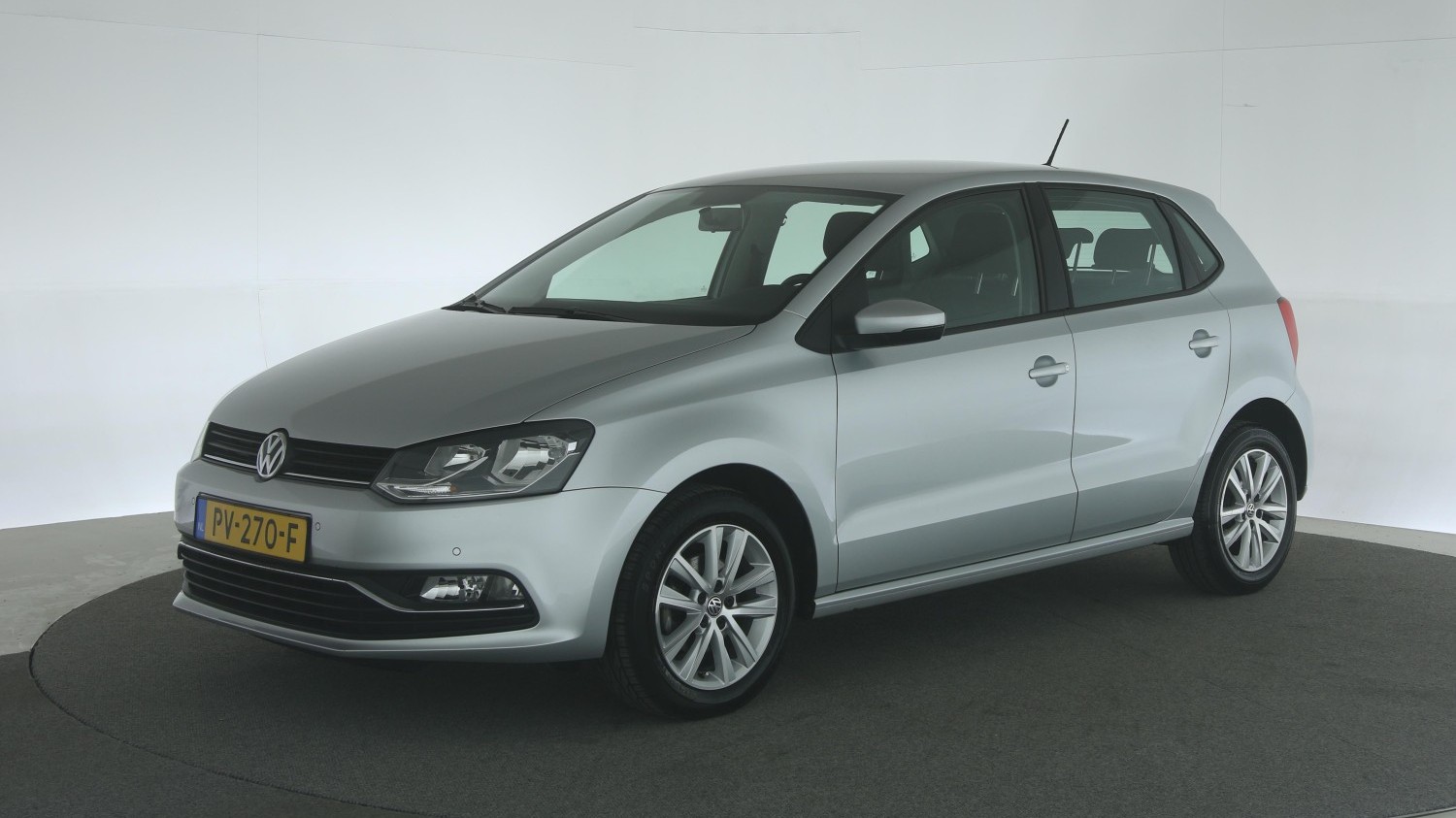 Volkswagen Polo Hatchback 2017 PV-270-F 1