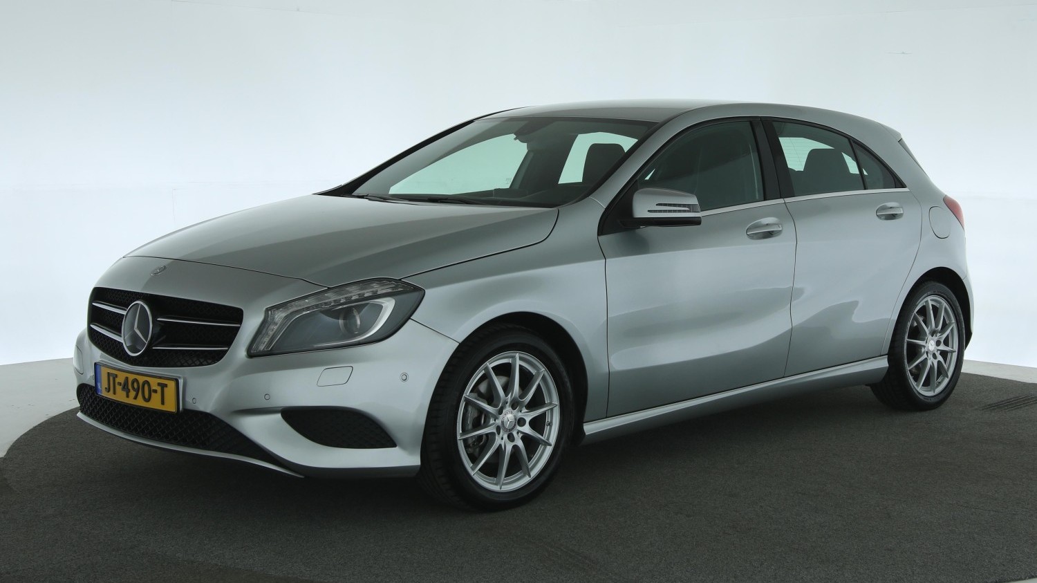 Mercedes-Benz A-klasse Hatchback 2015 JT-490-T 1