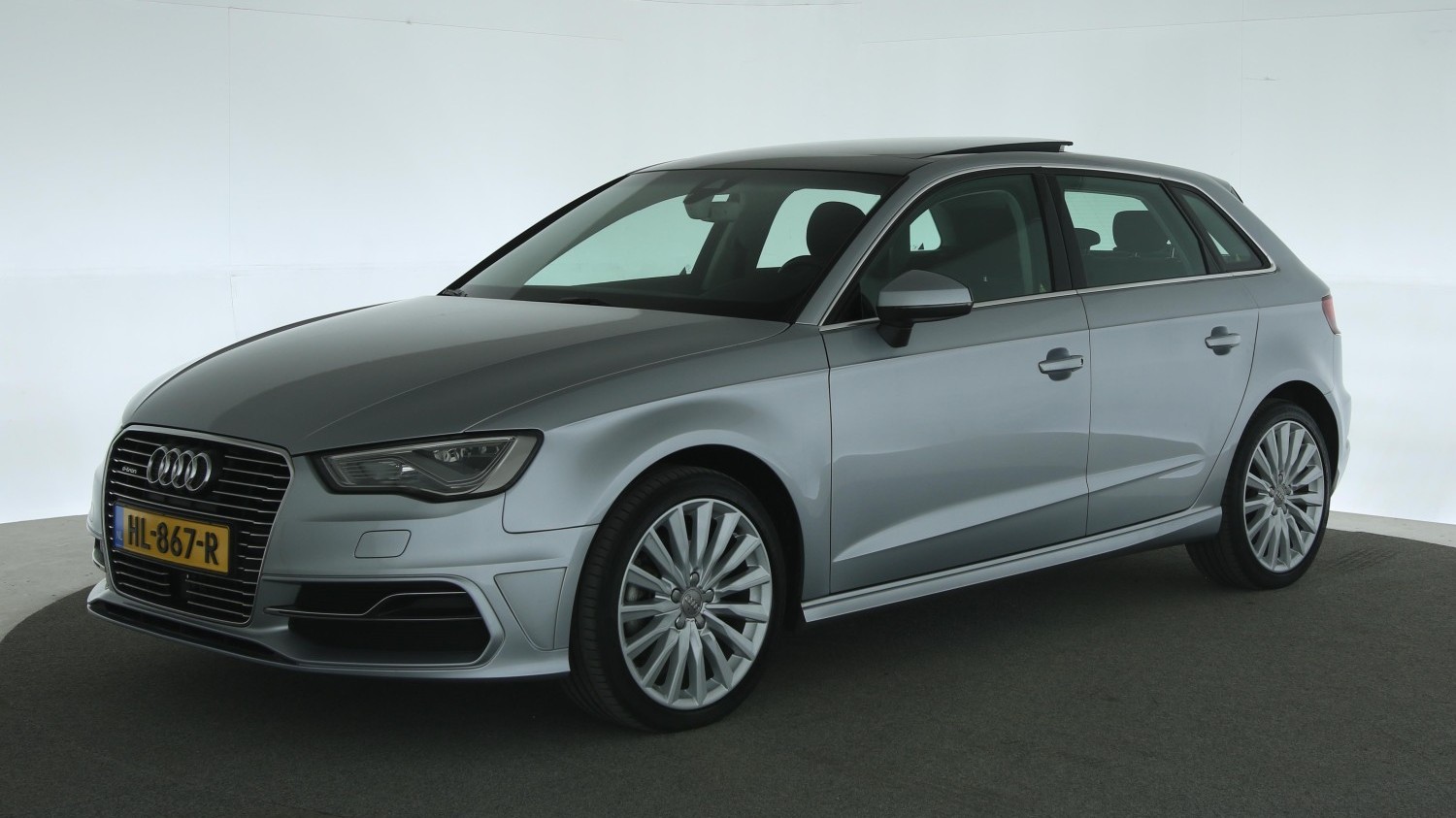 Audi A3 Hatchback 2015 HL-867-R 1