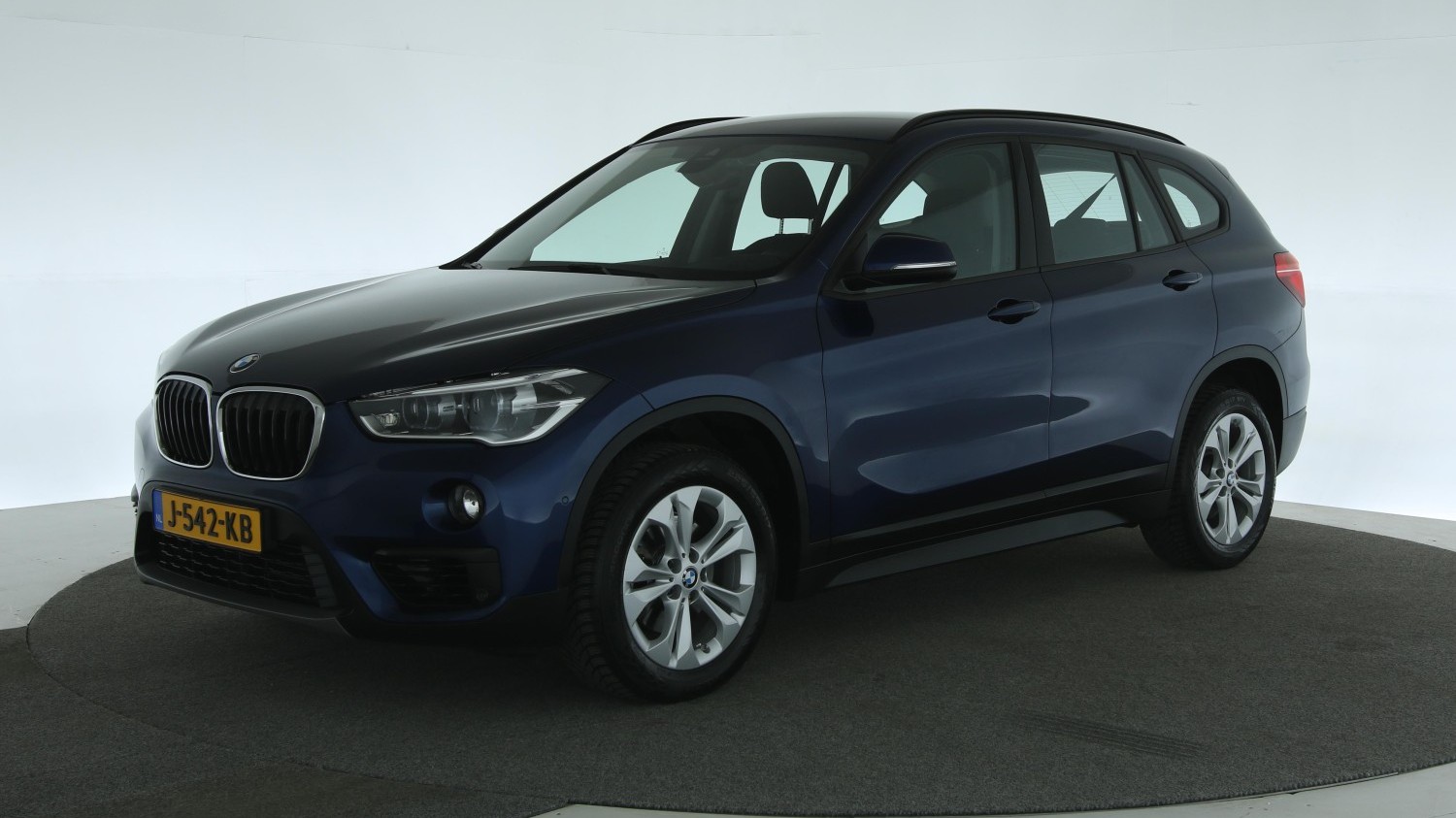 BMW X1 SUV / Terreinwagen 2019 J-542-KB 1