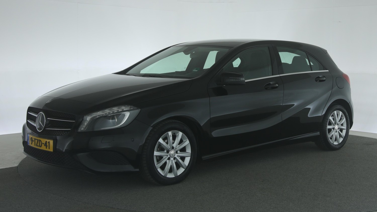 Mercedes-Benz A-klasse Hatchback 2014 9-TZD-41 1