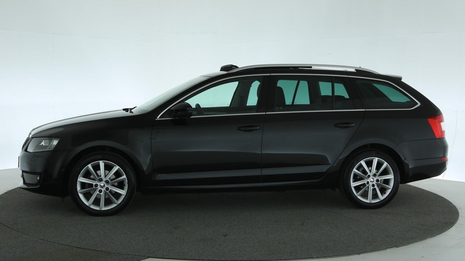 Skoda Octavia Station 2014 7-XXX-52 1