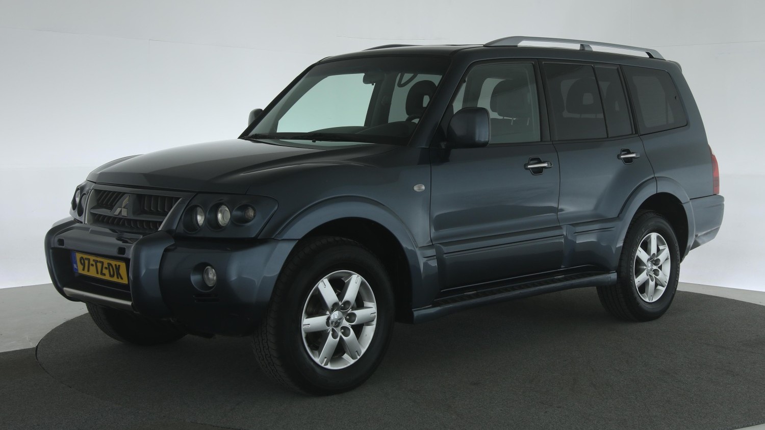 Mitsubishi Pajero MPV 2007 97-TZ-DK 1