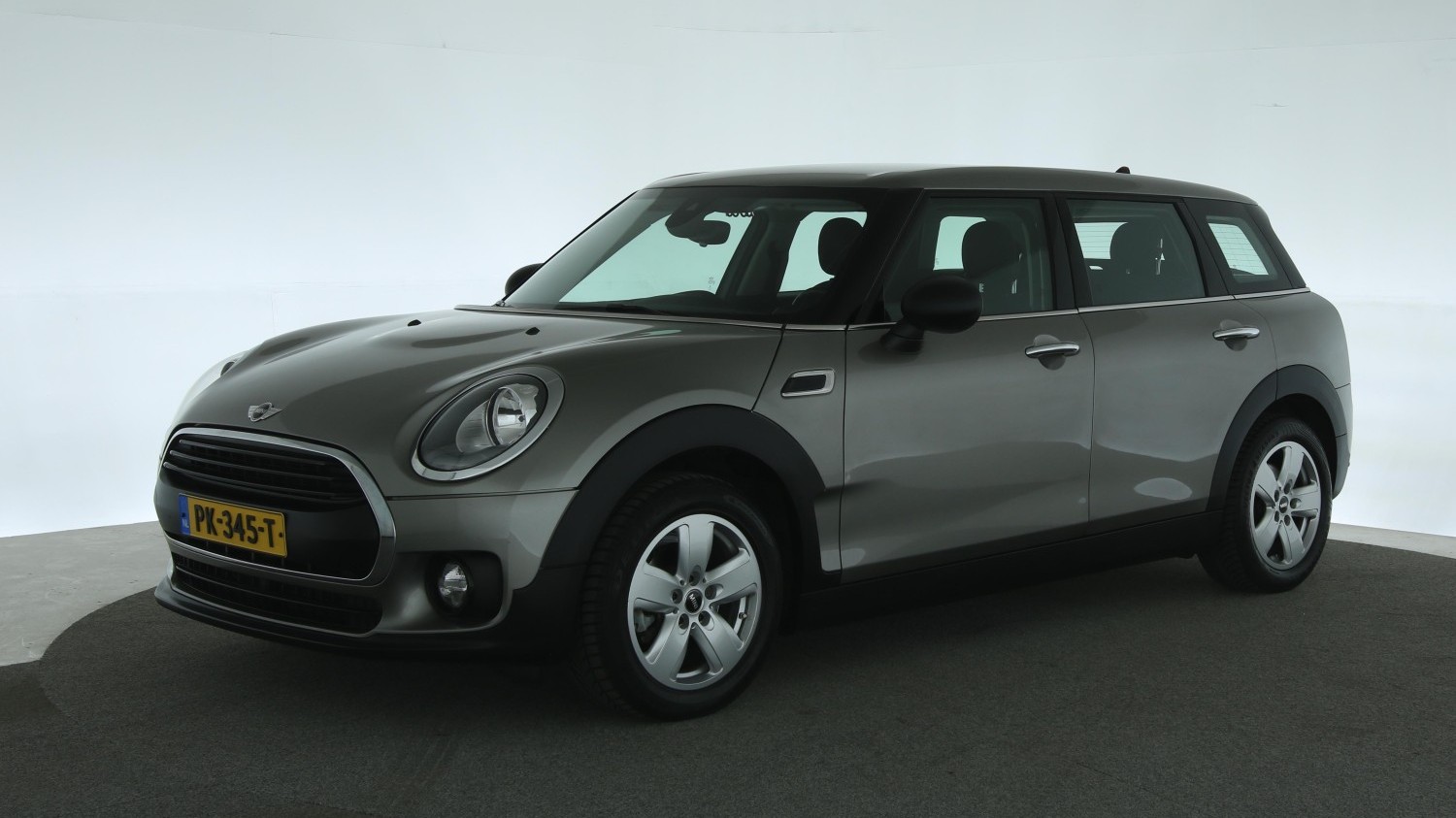 Mini Clubman Station 2017 PK-345-T 1