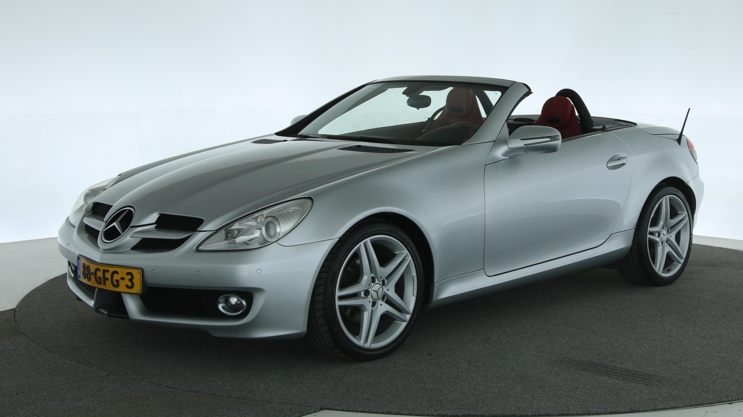 Mercedes-Benz SLK-Klasse Cabriolet 2008 88-GFG-3 1