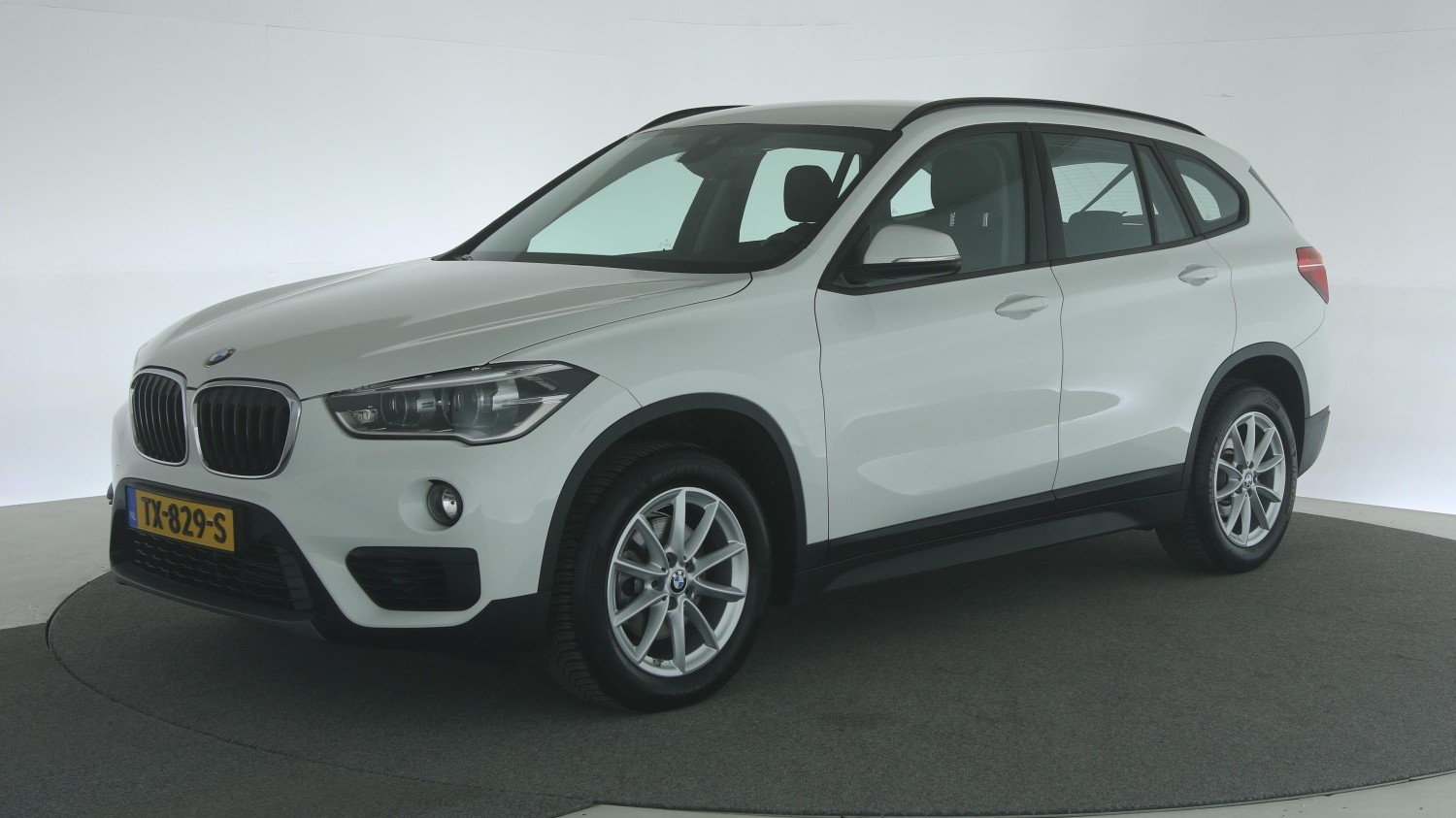 BMW X1 SUV / Terreinwagen 2018 TX-829-S 1