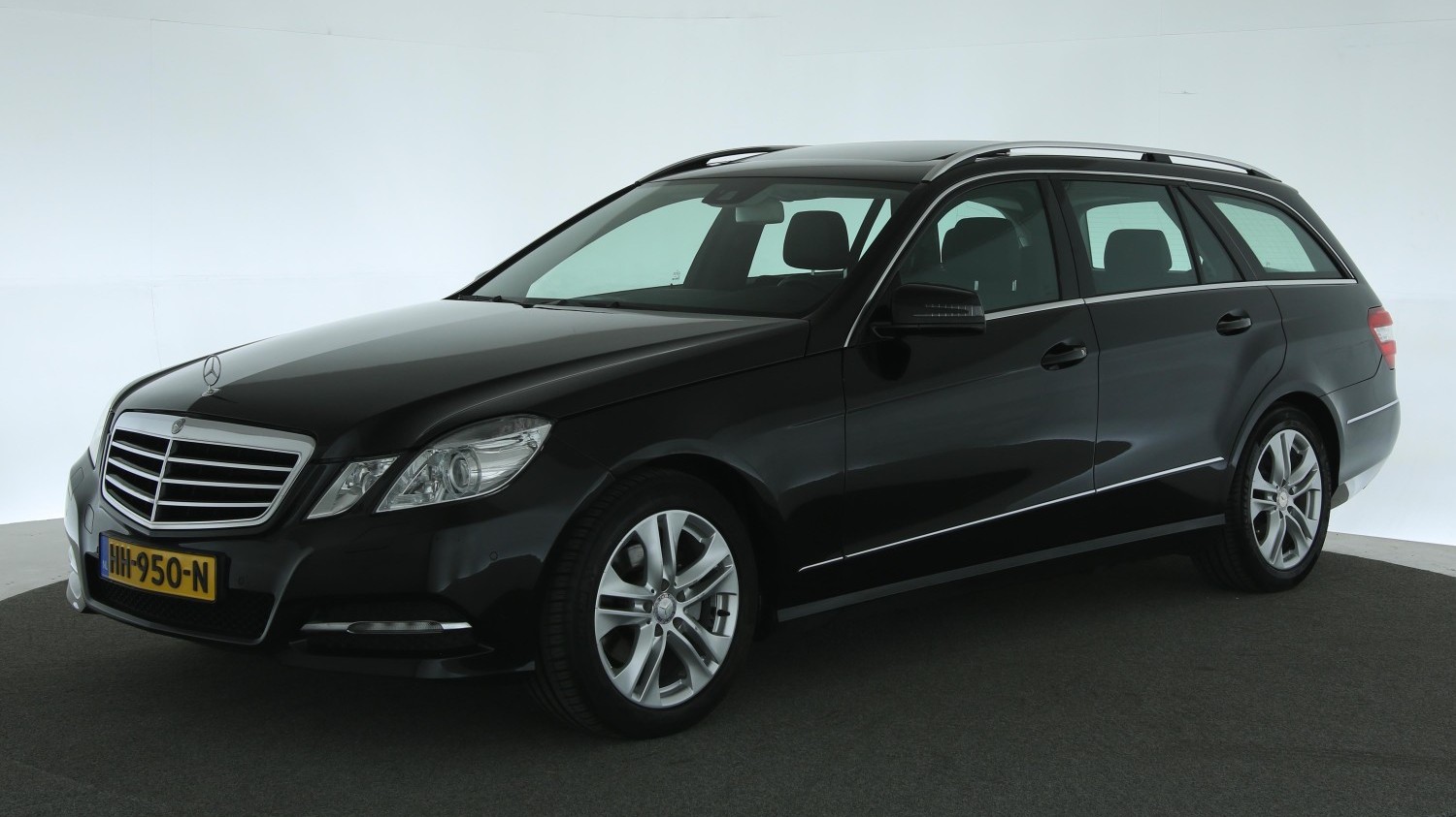 Mercedes-Benz E-Klasse Station 2012 HH-950-N 1