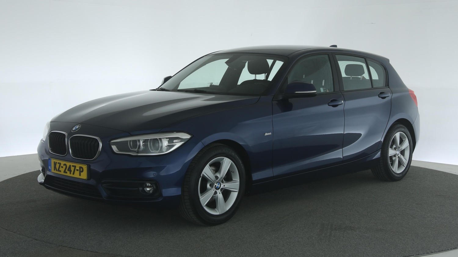 BMW 1-serie Hatchback 2017 KZ-247-P 1
