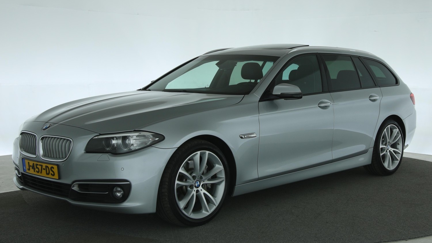 BMW 5-serie Station 2014 J-457-DS 1