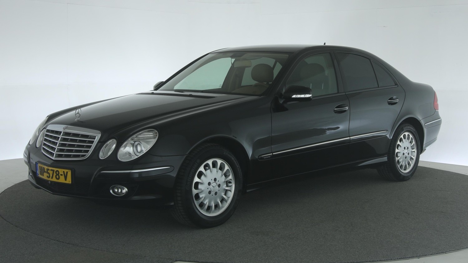 Mercedes-Benz E-Klasse Sedan 2007 HP-578-V 1
