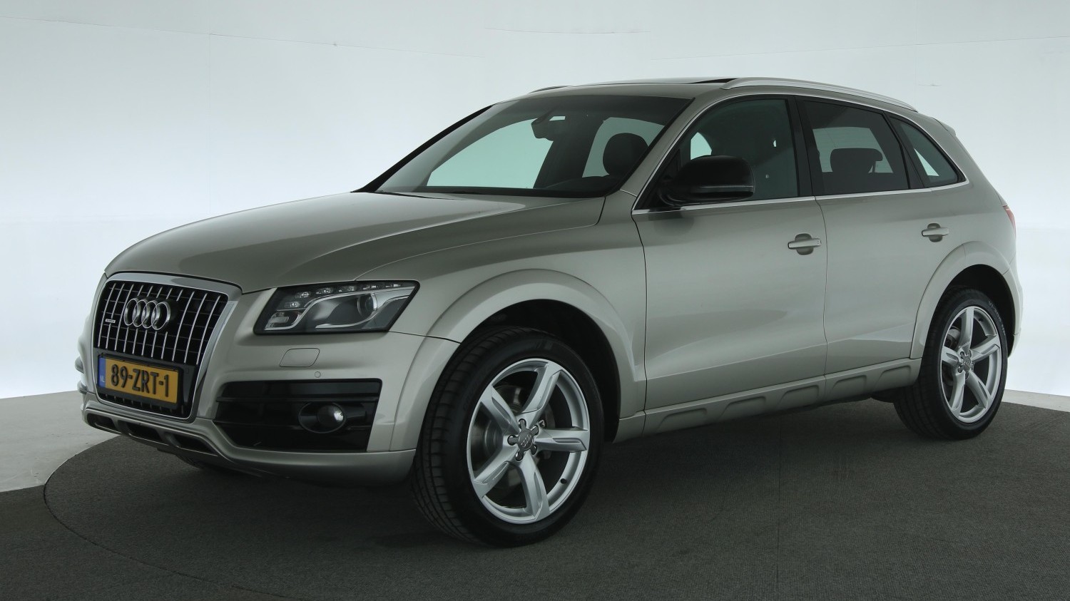 Audi Q5 SUV / Terreinwagen 2012 89-ZRT-1 1