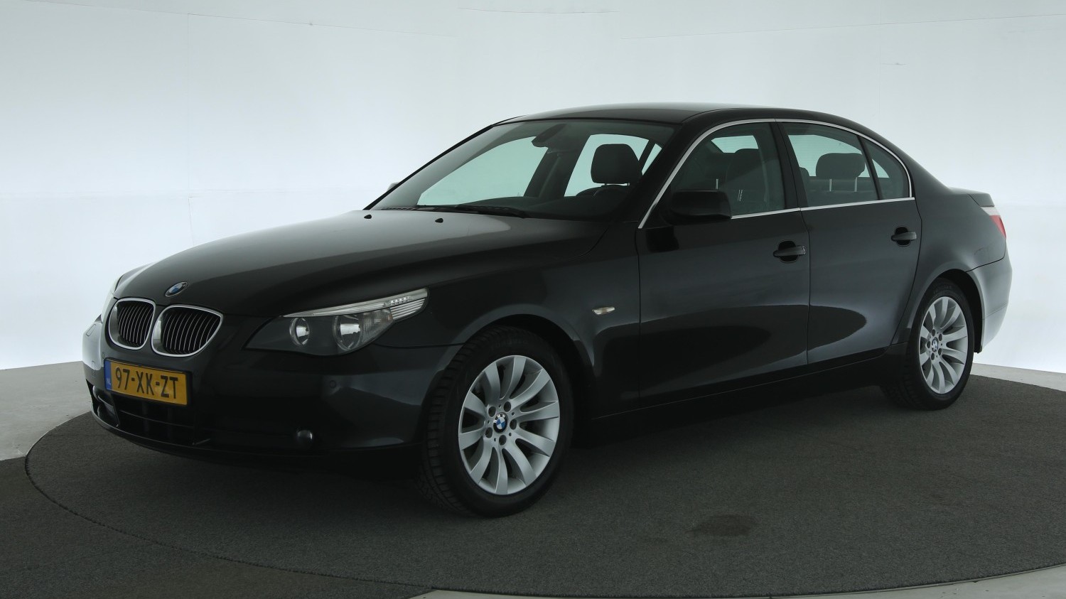 BMW 5-serie Sedan 2007 97-XK-ZT 1