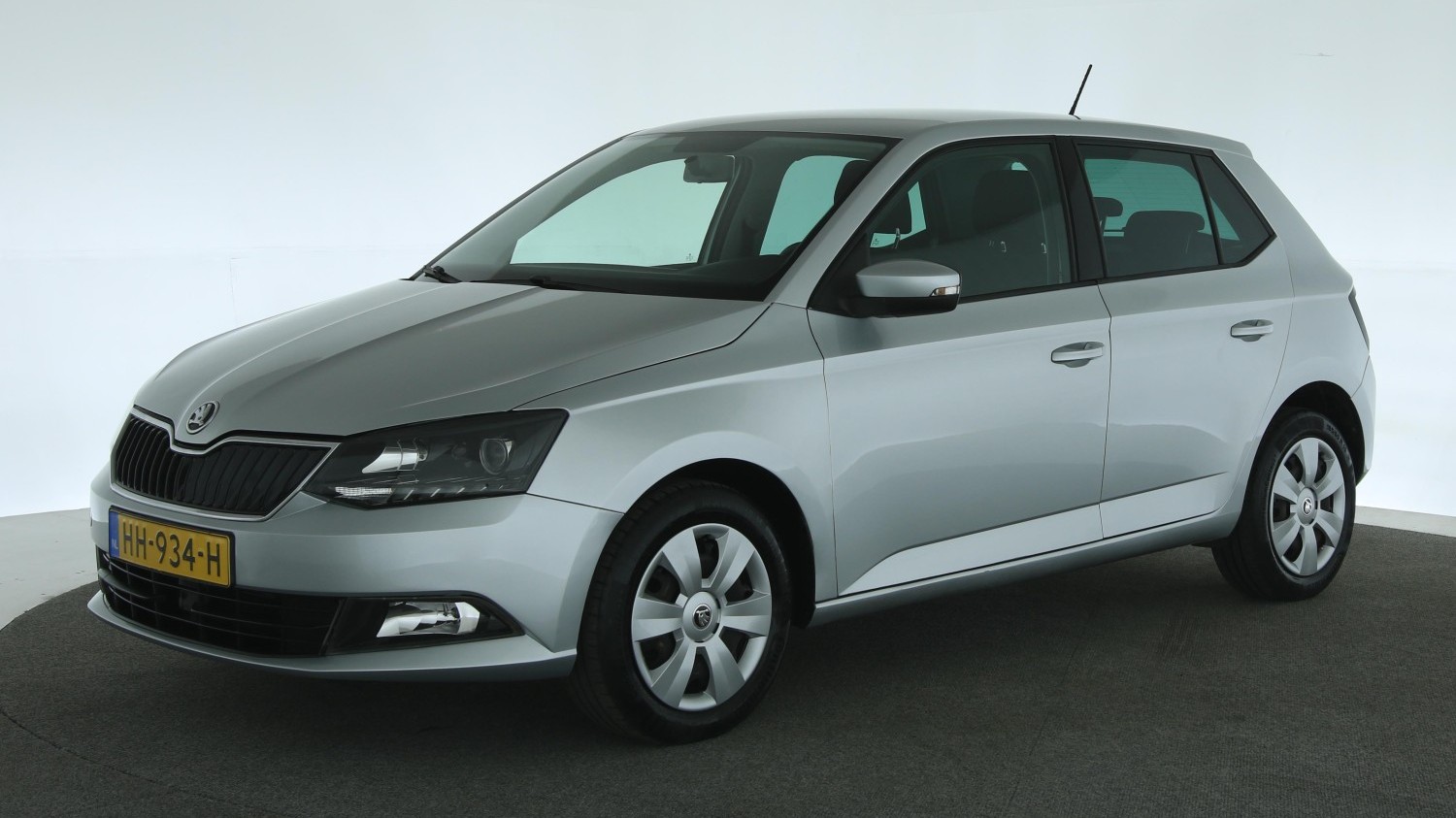 Skoda Fabia Hatchback 2015 HH-934-H 1