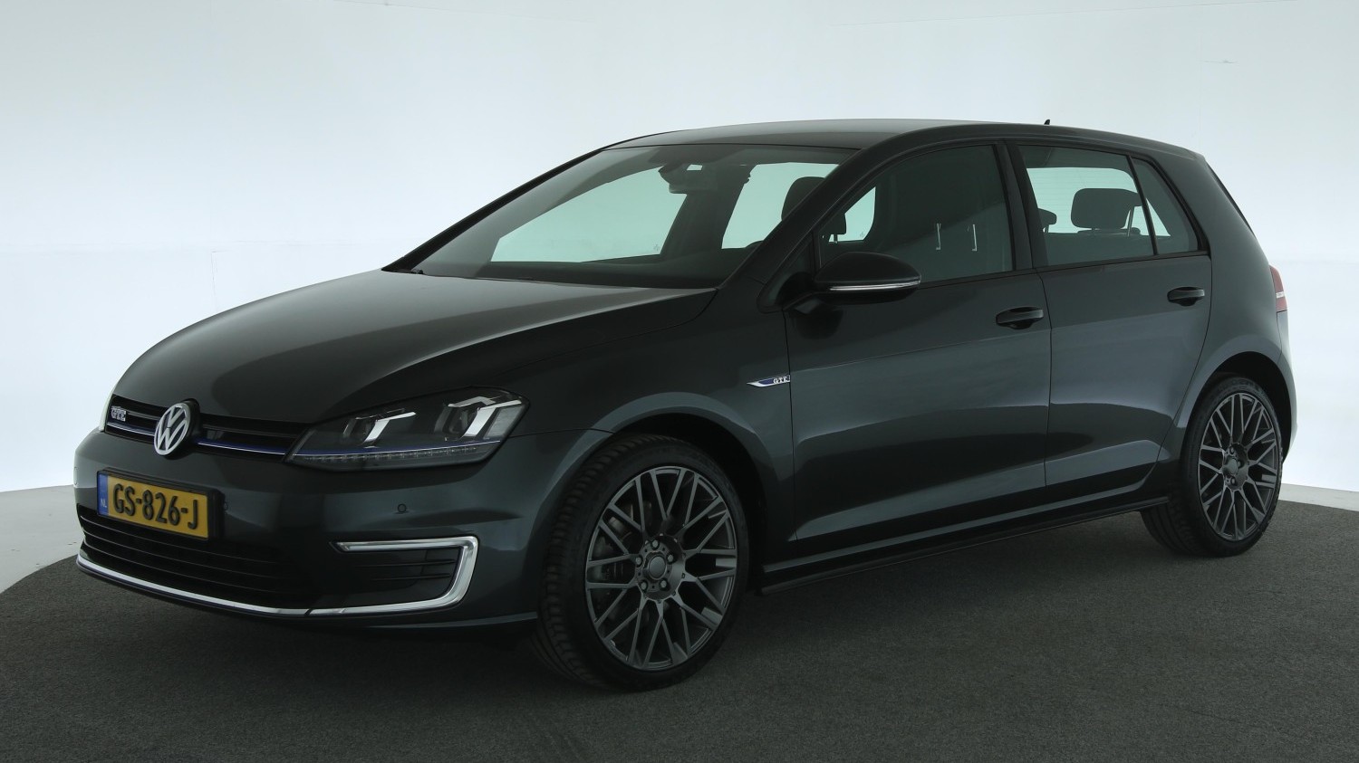 Volkswagen Golf Hatchback 2015 GS-826-J 1