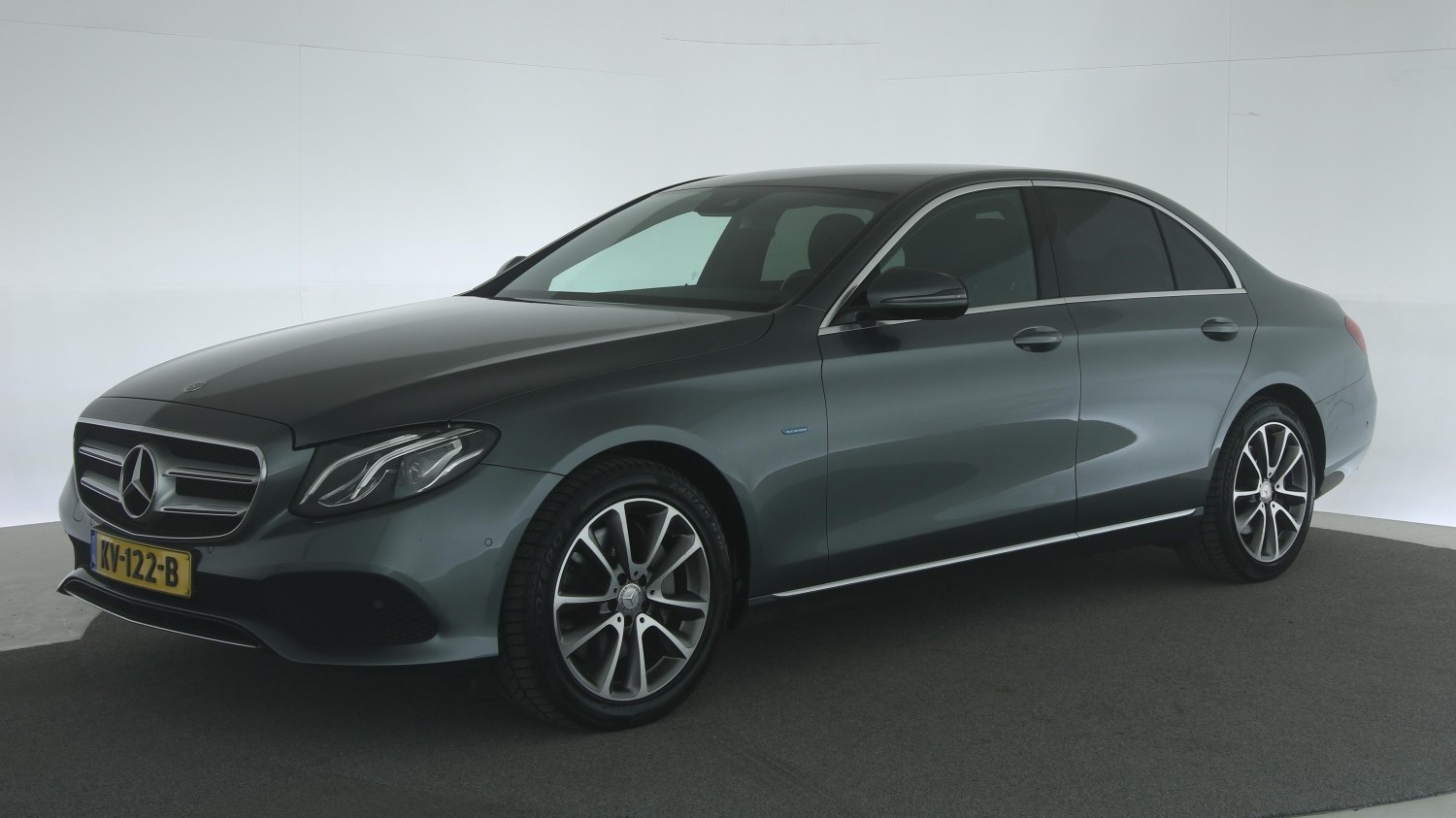 Mercedes-Benz E-Klasse Sedan 2016 KV-122-B 1