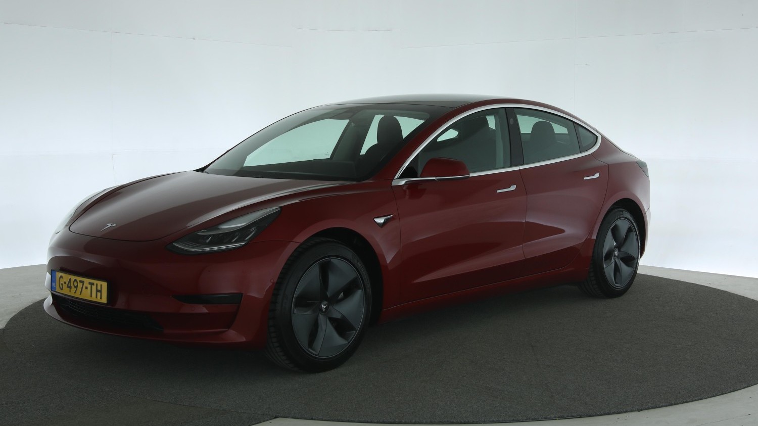 Tesla Model 3 Hatchback 2019 G-497-TH 1