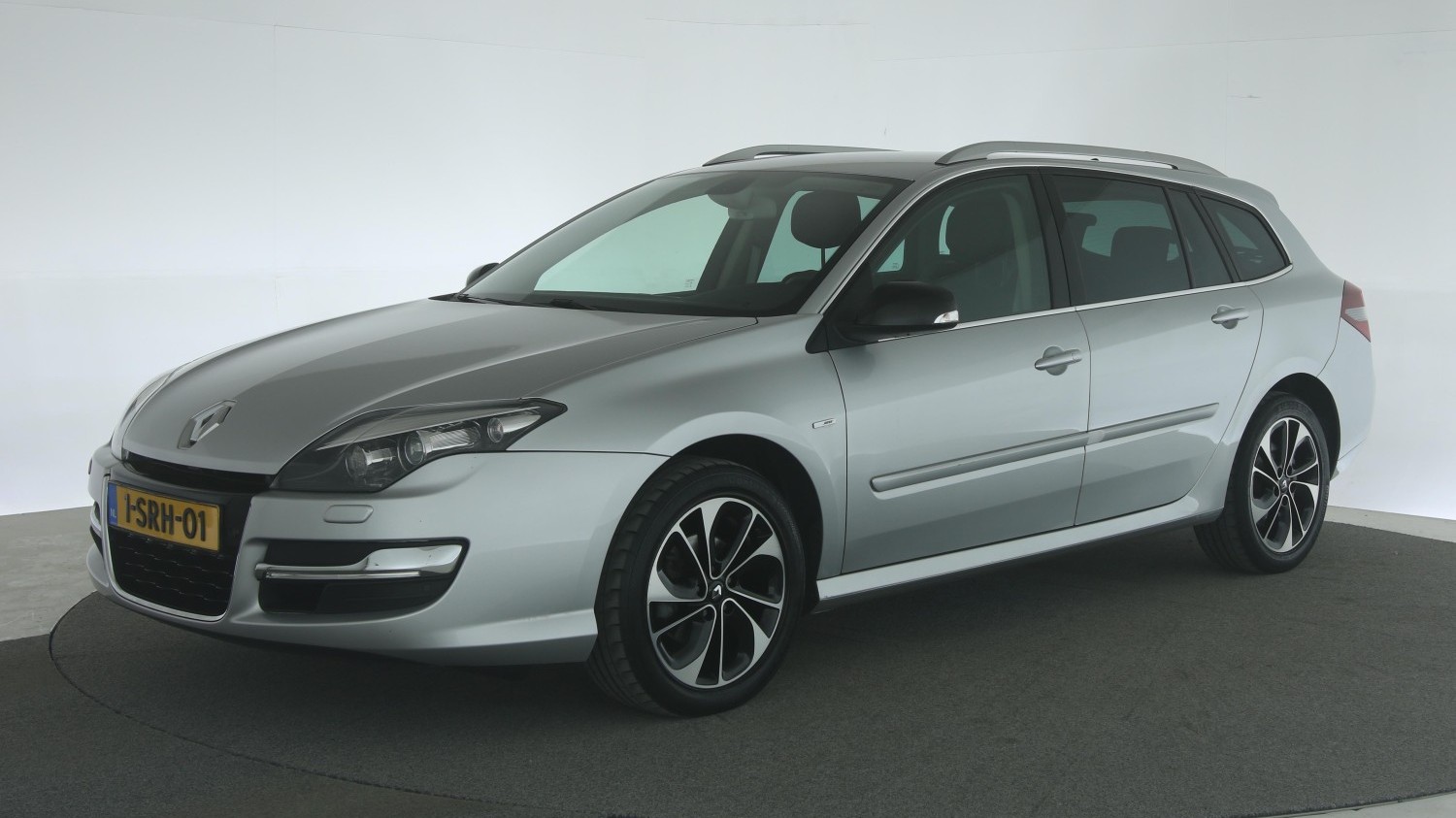 Renault Laguna Station 2013 1-SRH-01 1