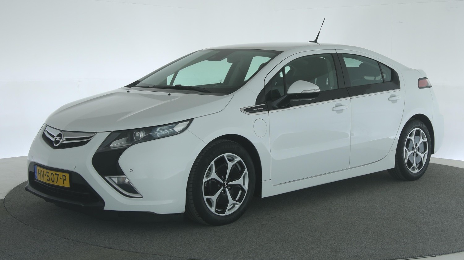 Opel Ampera Hatchback 2015 HV-507-P 1