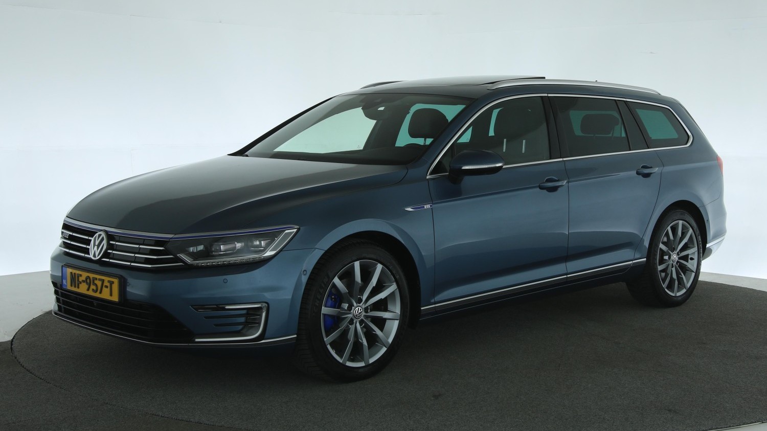 Volkswagen Passat Station 2015 NF-957-T 1