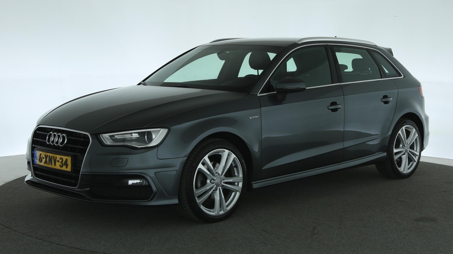 Audi A3 Hatchback 2014 6-XNV-34 1