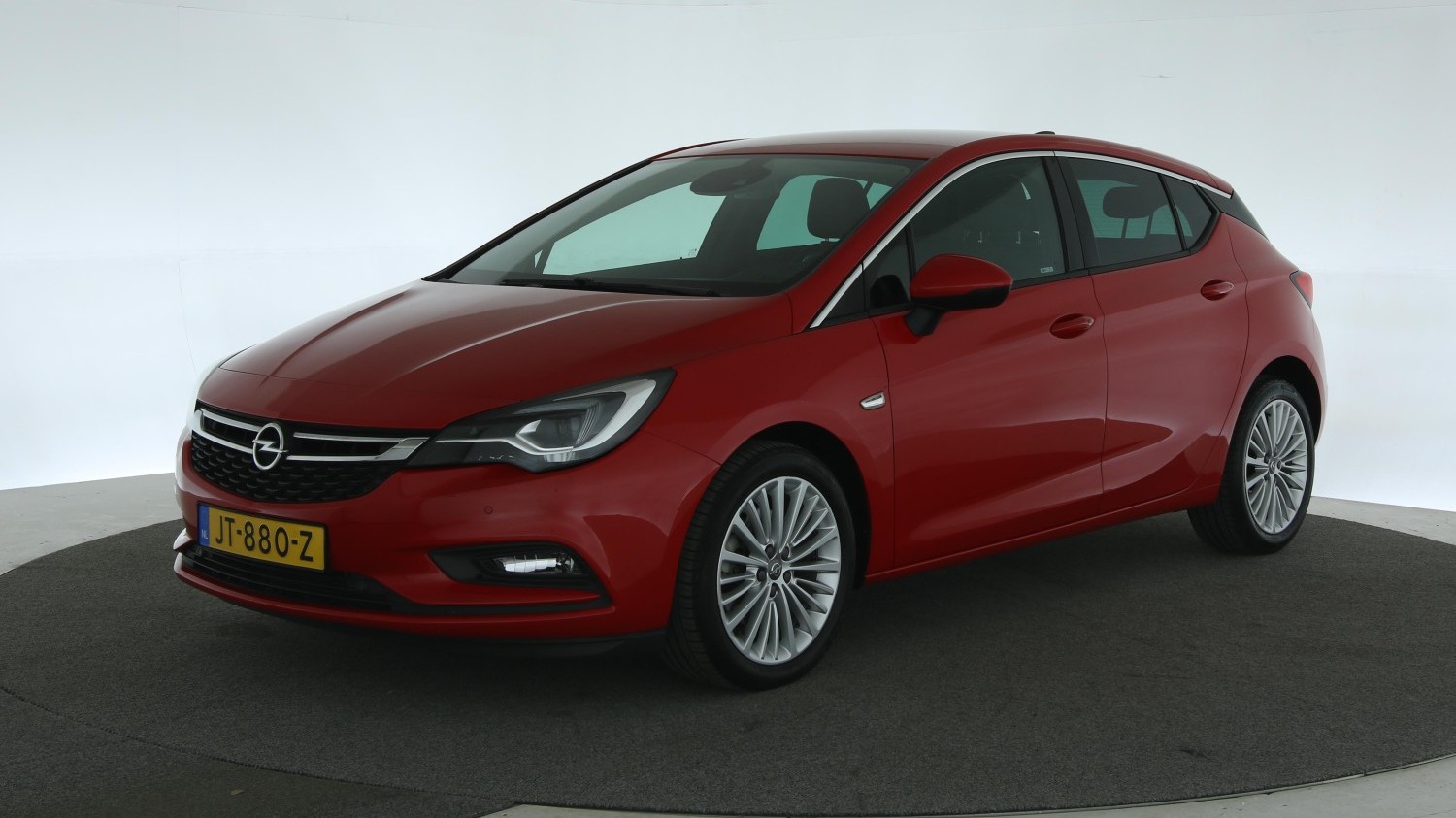 Opel Astra Hatchback 2016 JT-880-Z 1