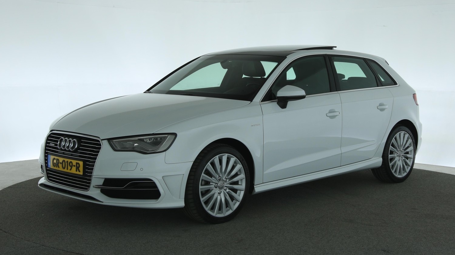 Audi A3 Hatchback 2015 GR-019-R 1