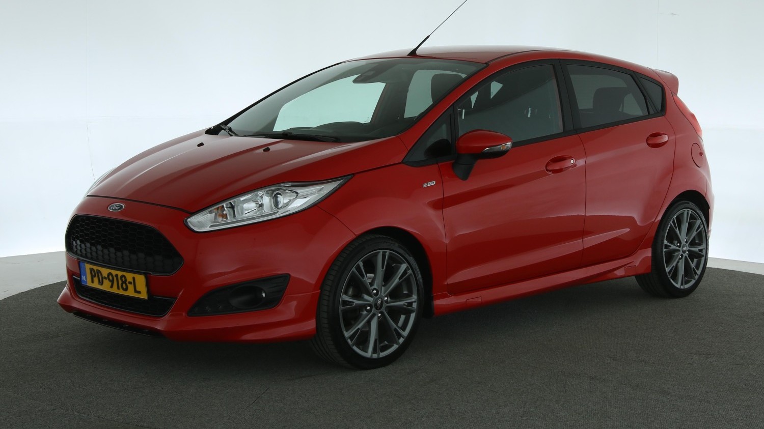 Ford Fiesta Hatchback 2017 PD-918-L 1