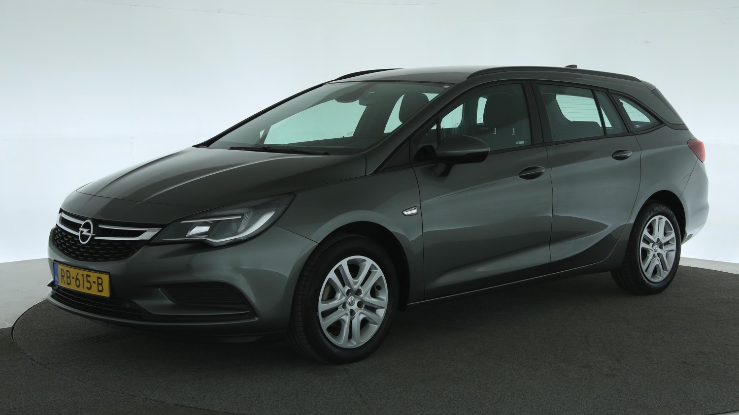 Opel Astra Station 2017 RB-615-B 1