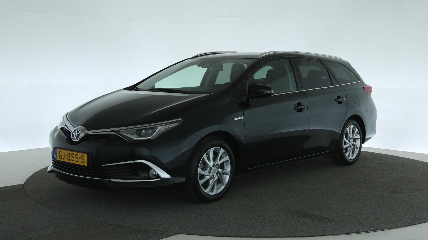 Toyota Auris Station 2015 GJ-855-S 1