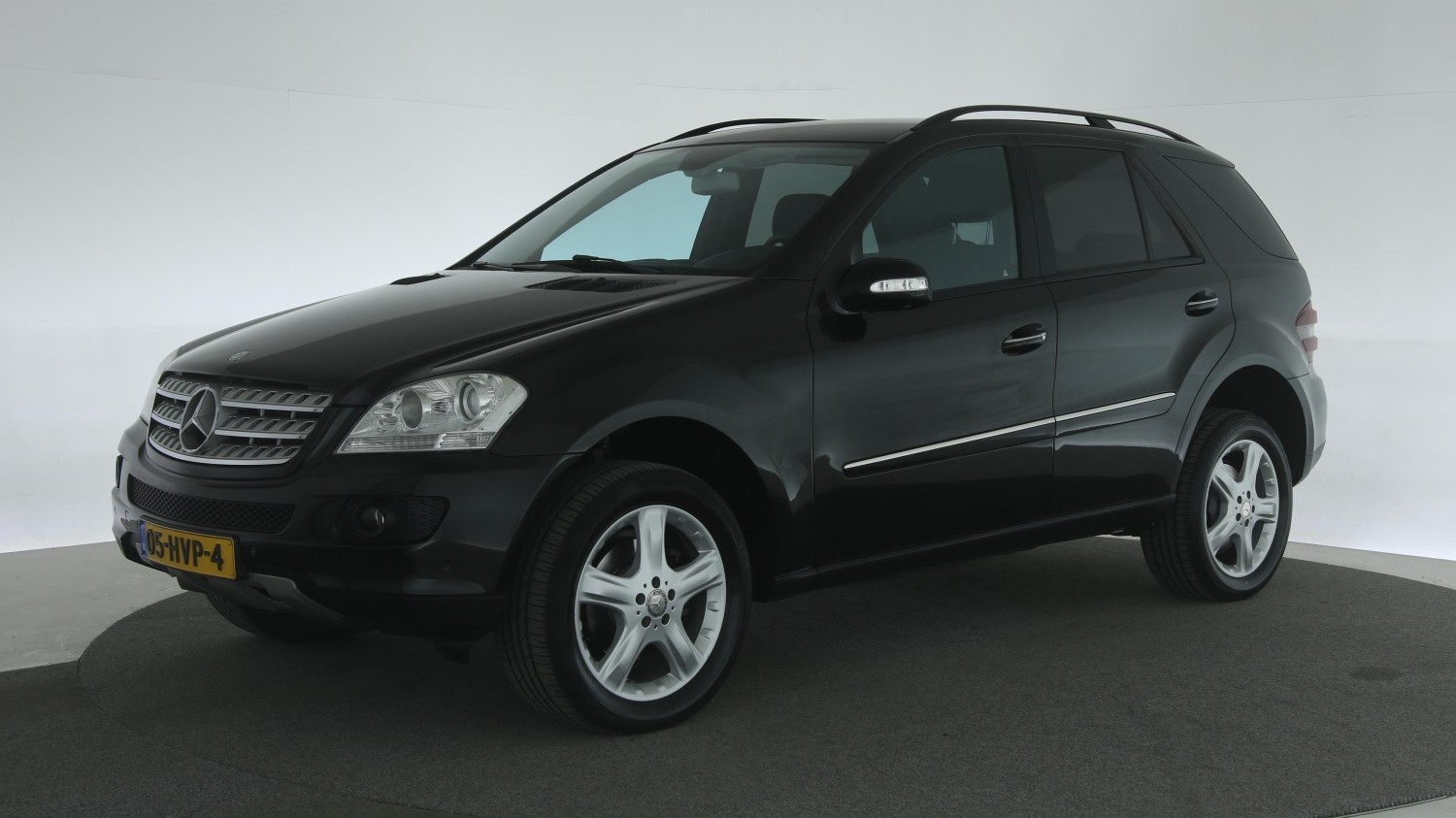 Mercedes-Benz M-Klasse SUV / Terreinwagen 2007 05-HVP-4 1